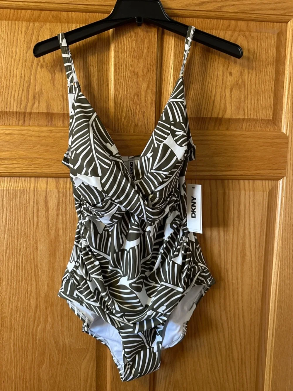 DKNY Olive Green & White Tropical-Leaf One-Piece Swimsuit - Picture 5 of 6